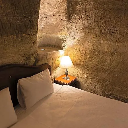 Отель Memory Cave House