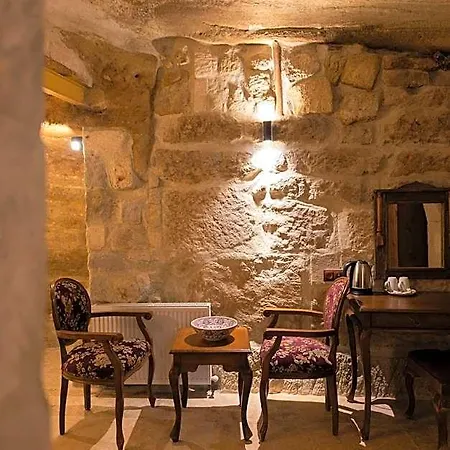 Отель Memory Cave House